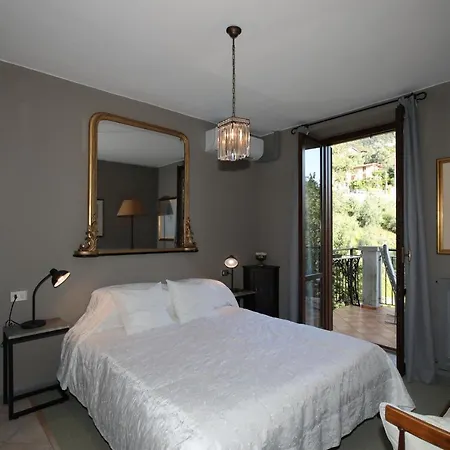 Wonderful Front Near Bellagio Apartment